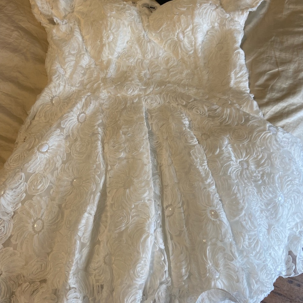 Fashion nova white dress